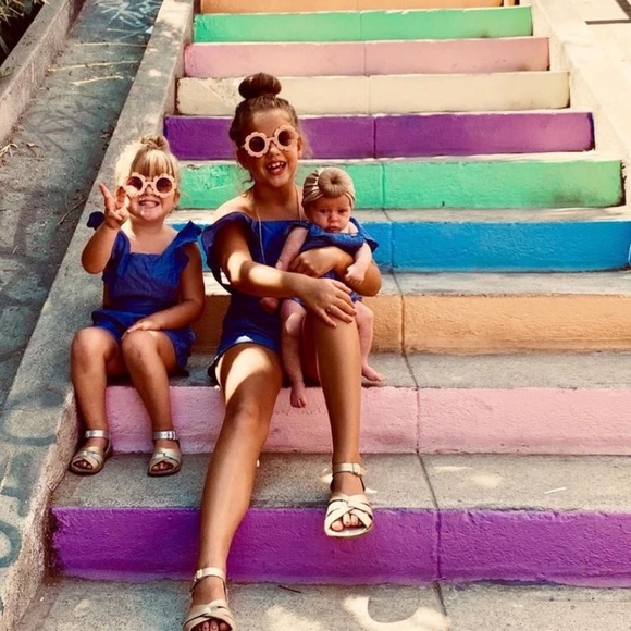 👧🏻NWT Salt Water sandals in gold - Picture 2 of 16